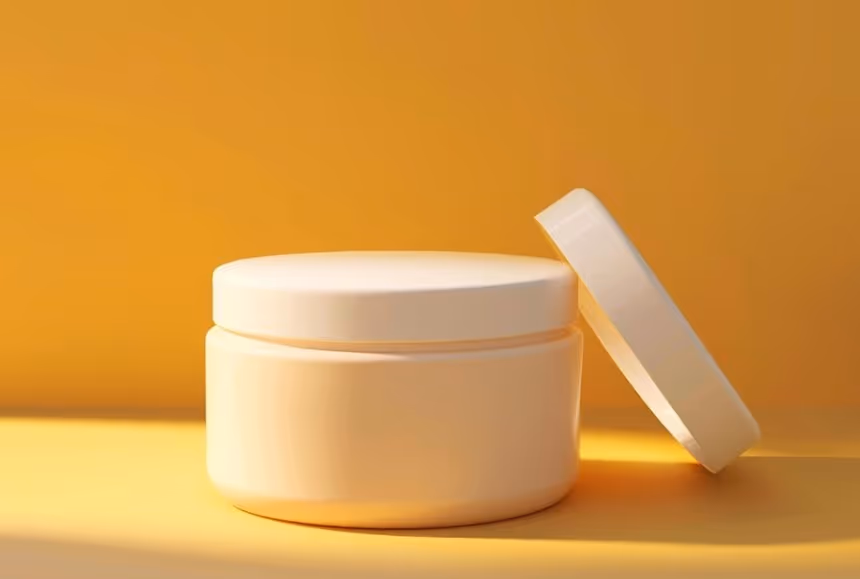 เมื่อพูดถึงการสร้างแบรนด์ในยุคที่ผู้บริโภคให้ความสำคัญกับ สุขภาพ ความปลอดภัย และผลิตภัณฑ์ที่เป็นมิตรกับสิ่งแวดล้อม “แผ่นแปะกันยุง” ก็กลายเป็นไอเทมที่หลายคนเลือกใช้